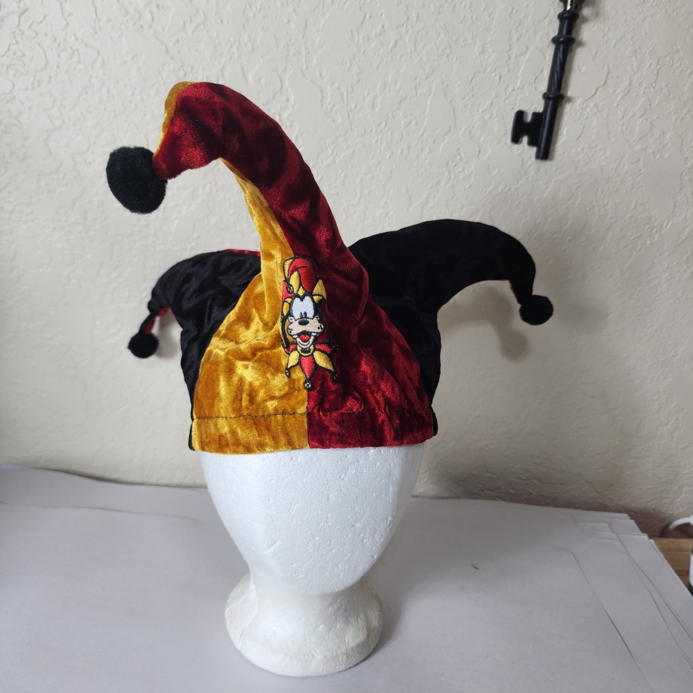 Disneyland Resort Goofy Jester Hat Red Gold Black Velvet Kids Costume Accessory